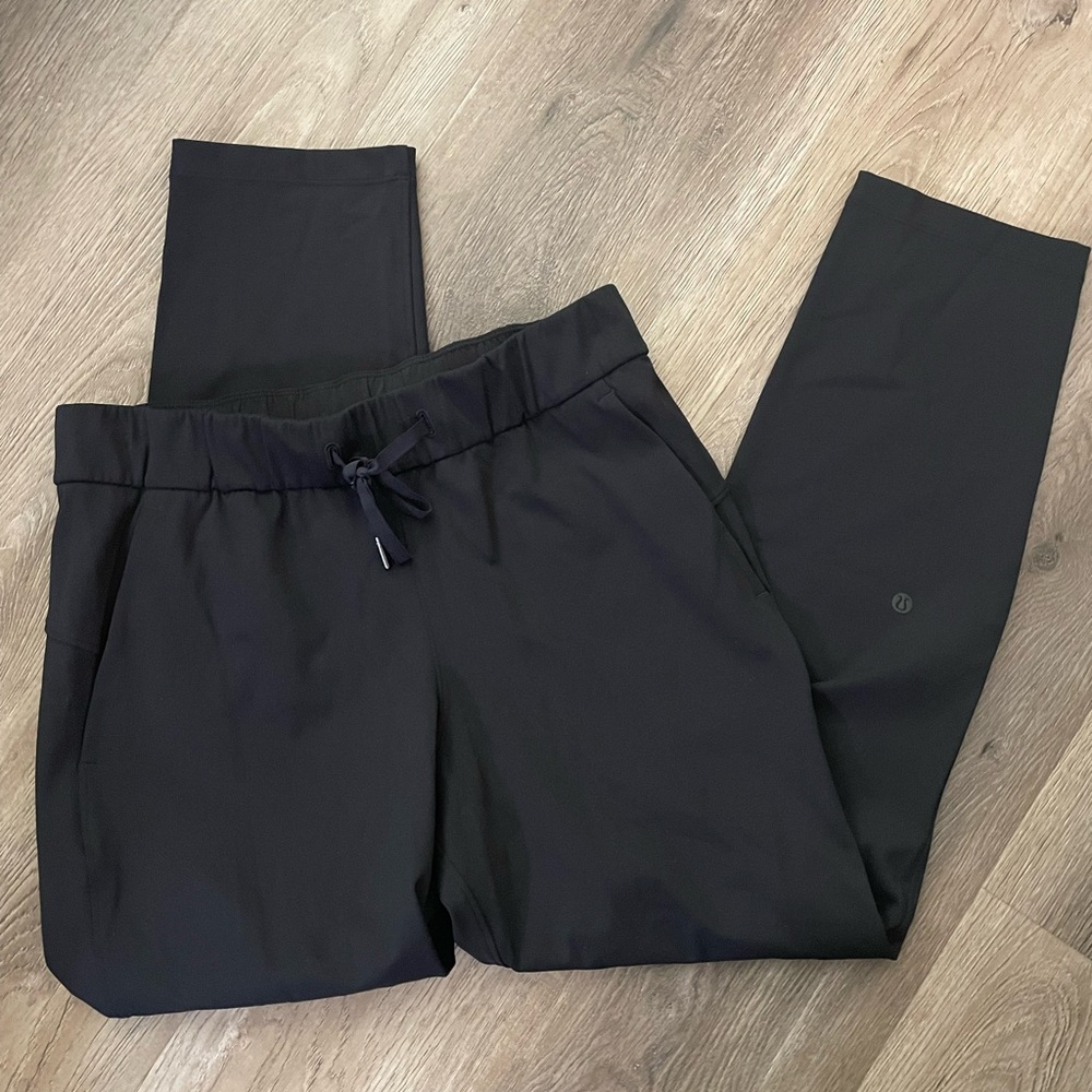 Lululemon On the Fly 7/8 Pant Black Luxtreme Size 6 Travel Workout Pants